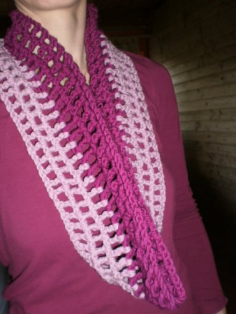 Fialový nákrčník